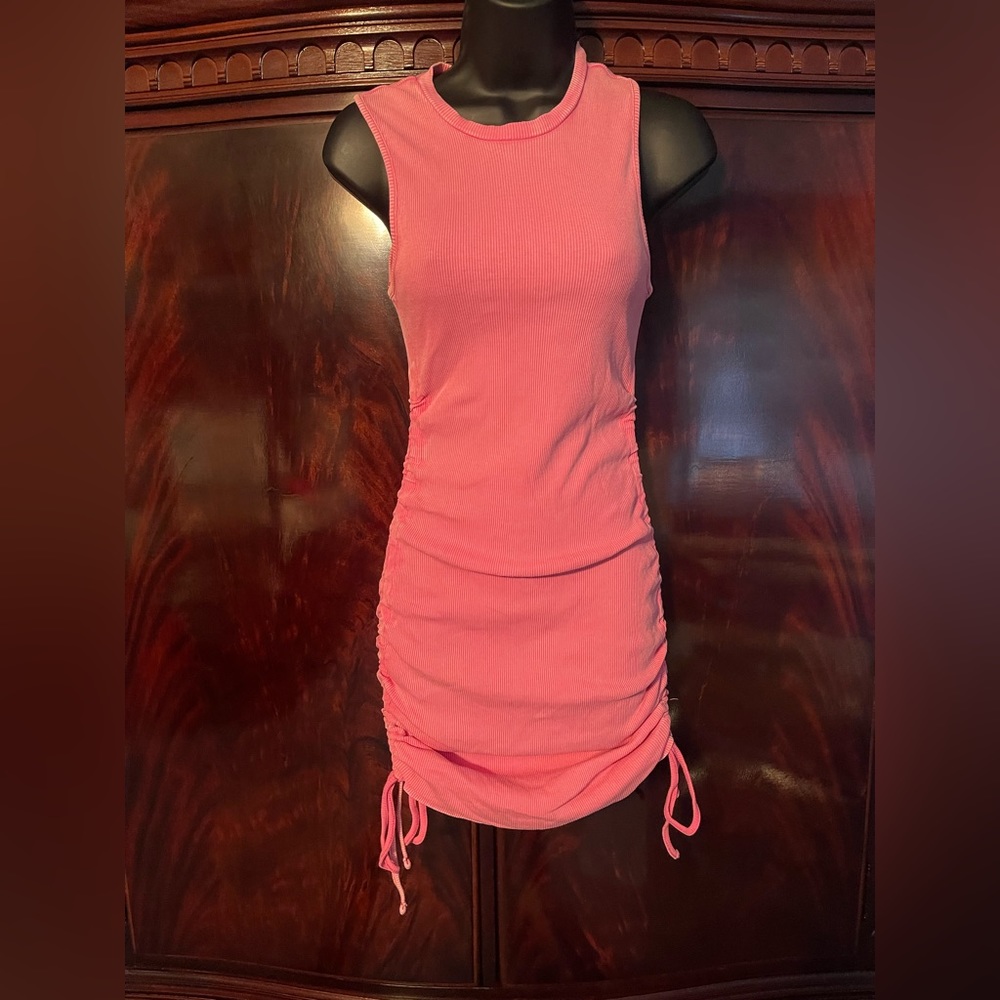 Garage dress